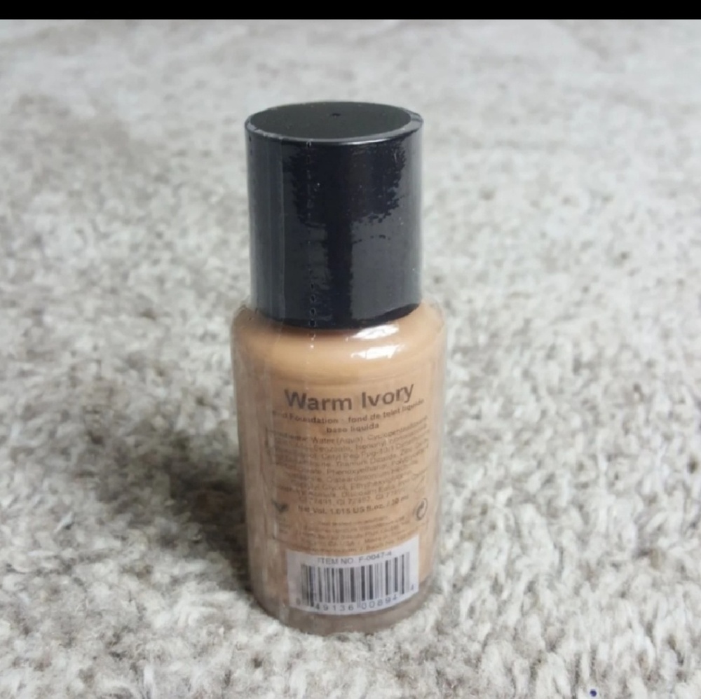 Foundation (Warm Ivory) 2 for 13$